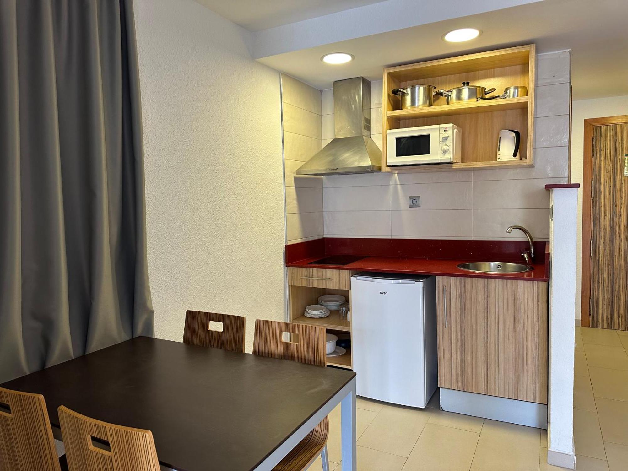 Apartamentos Jet - Adults Only Playa d'en Bossa Ngoại thất bức ảnh