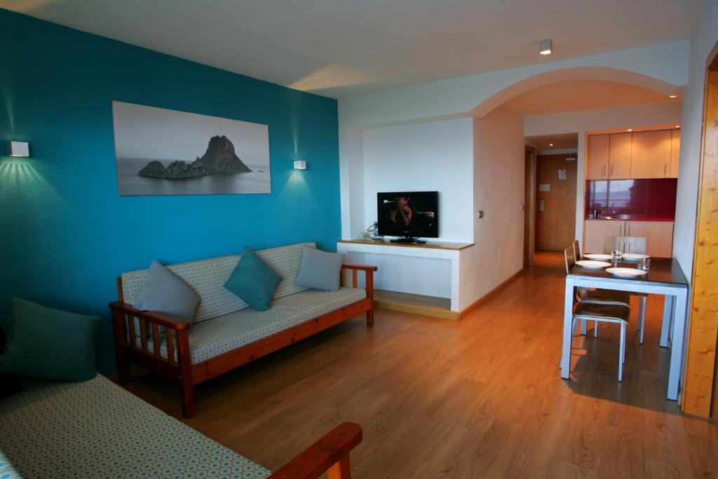 Apartamentos Jet - Adults Only Playa d'en Bossa Ngoại thất bức ảnh