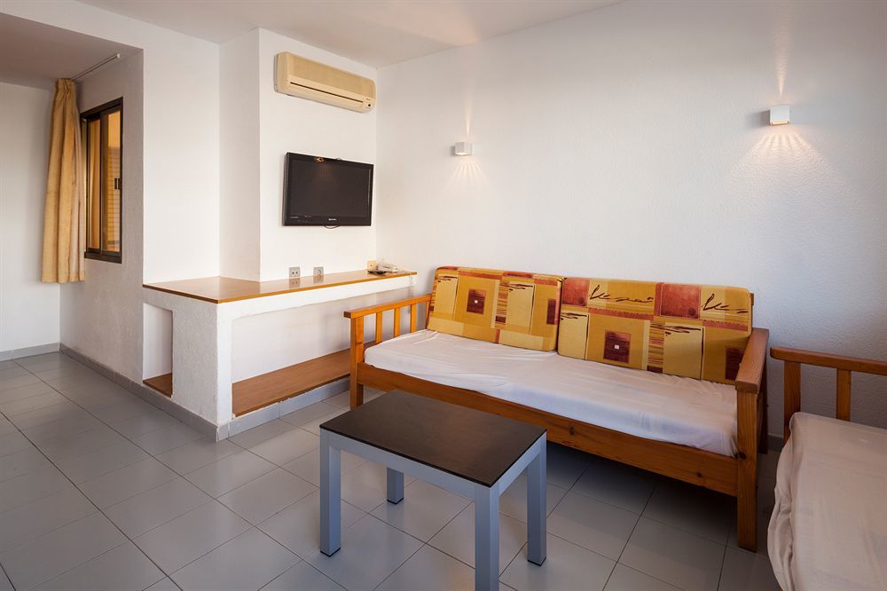 Apartamentos Jet - Adults Only Playa d'en Bossa Ngoại thất bức ảnh