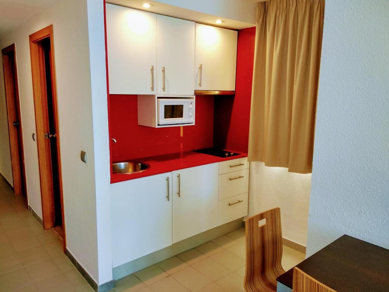 Apartamentos Jet - Adults Only Playa d'en Bossa Ngoại thất bức ảnh