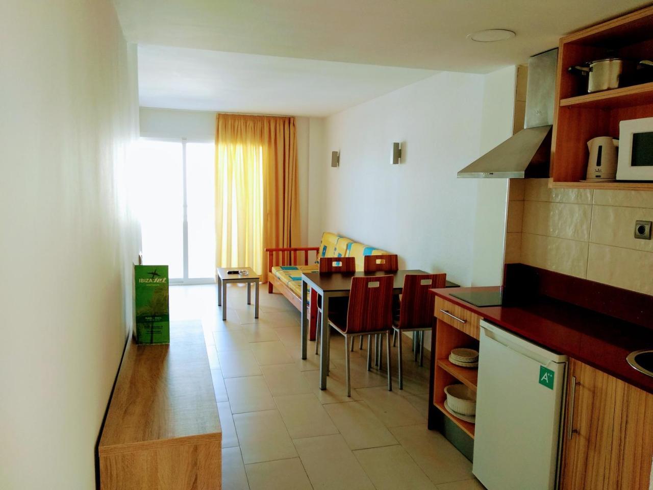 Apartamentos Jet - Adults Only Playa d'en Bossa Ngoại thất bức ảnh